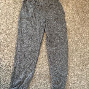 Vuori boyfriend Gray Jogger Pants